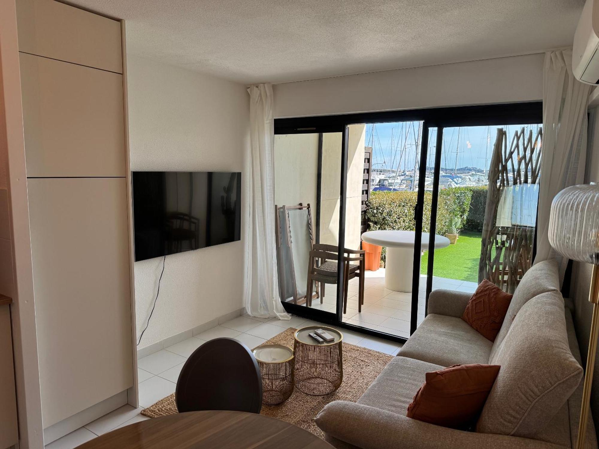 Les Marines De Cogolin Apartment Exterior photo