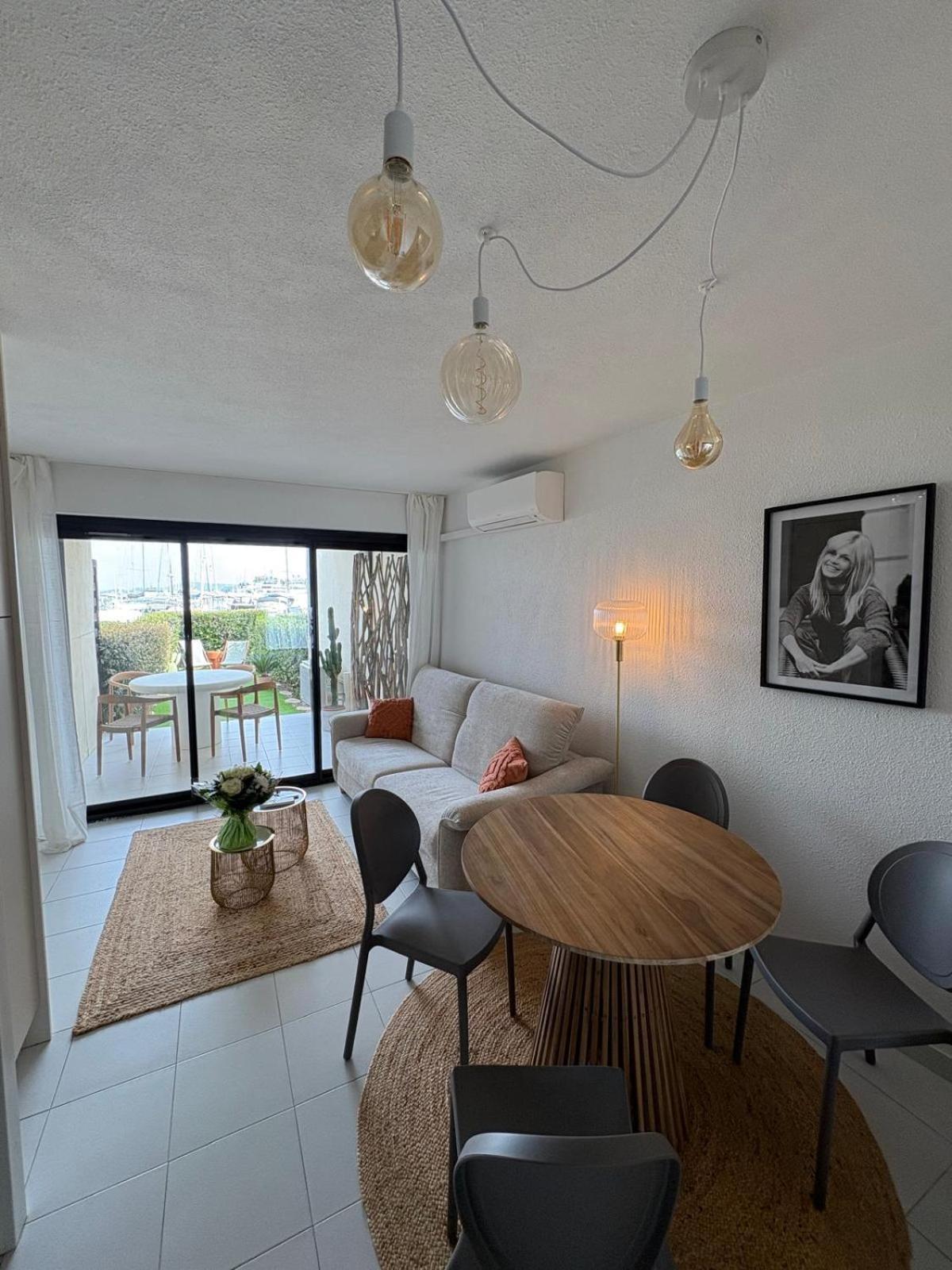 Les Marines De Cogolin Apartment Exterior photo